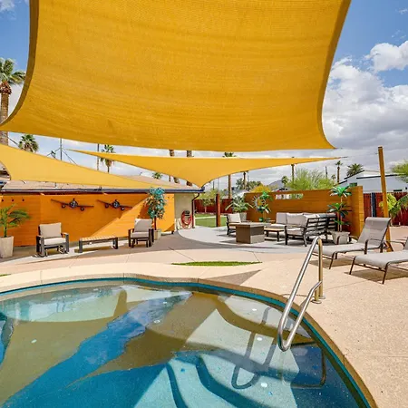 5 Mi To Phoenix Zoo Poolside Paradise!